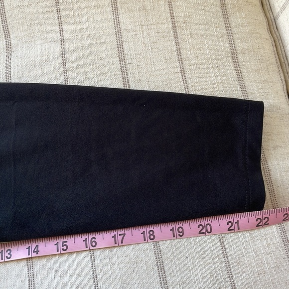 Spanx Active Leggings in Very Black, Women’s Medium. 7/8 length - Picture 10 of 10